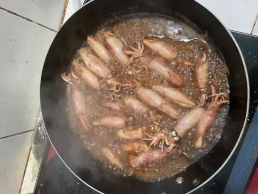 Om mực