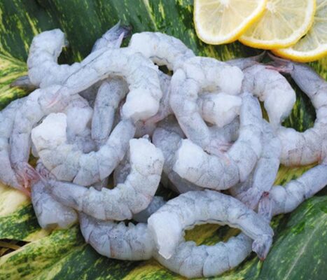Chuẩn bị tôm và phô mai